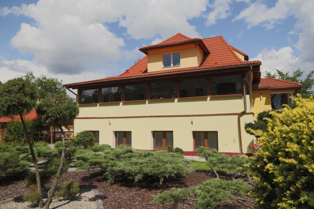 Willa Maksymilian Bed And Breakfast Bromberg Exterior foto